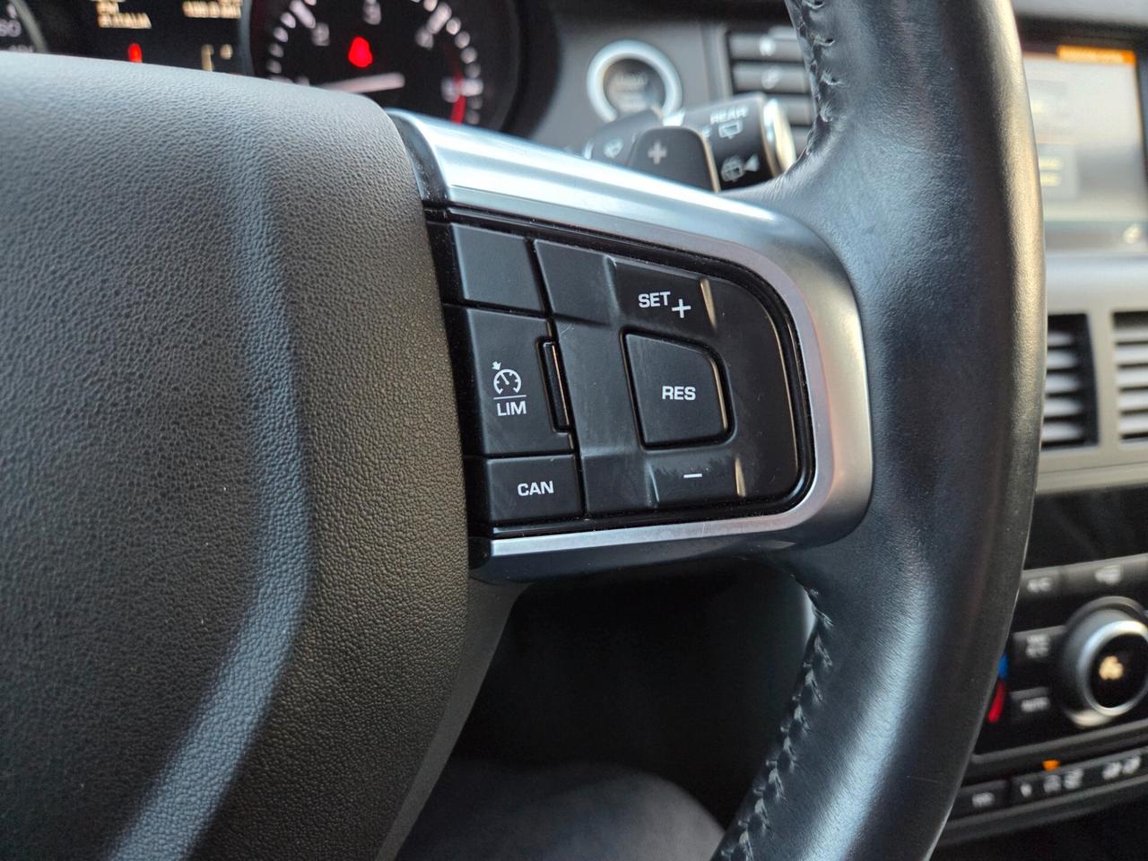 Land Rover Discovery Sport 2.0 TD4 AWD 180 CV SE 4X4