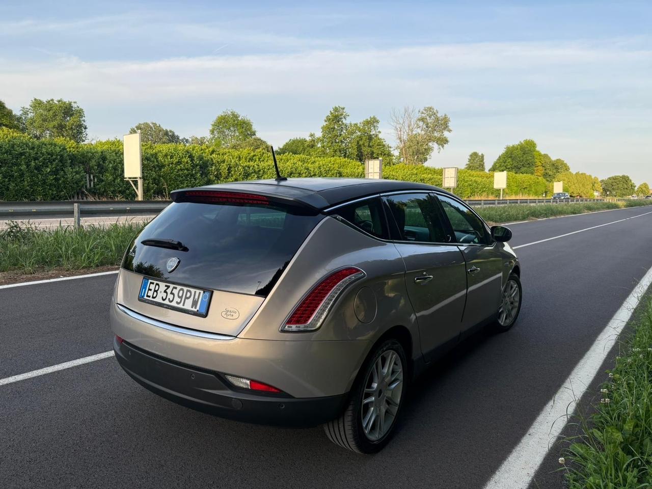Lancia Delta 1.6 MJT DPF Platino