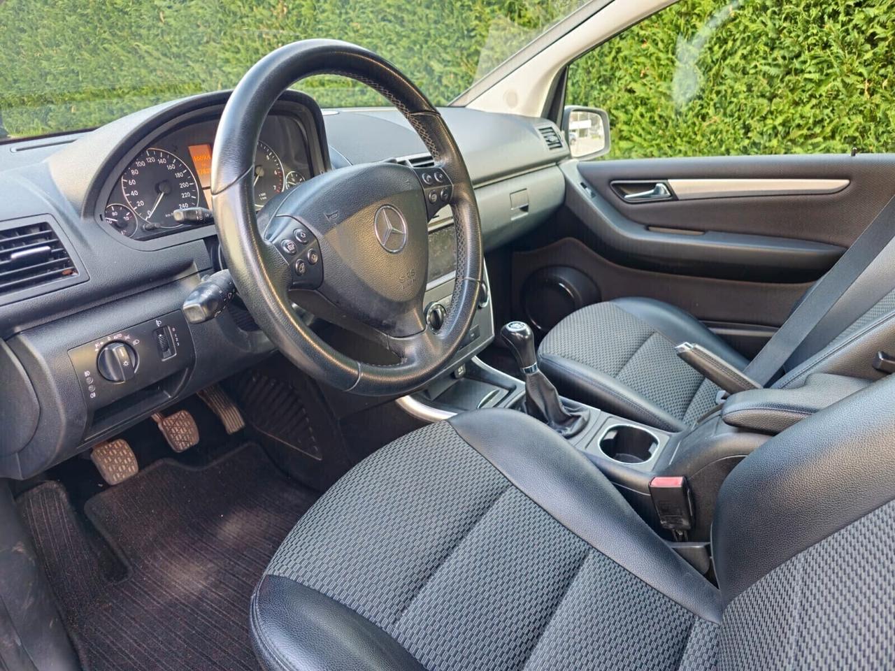 Mercedes-benz A 160 benzina