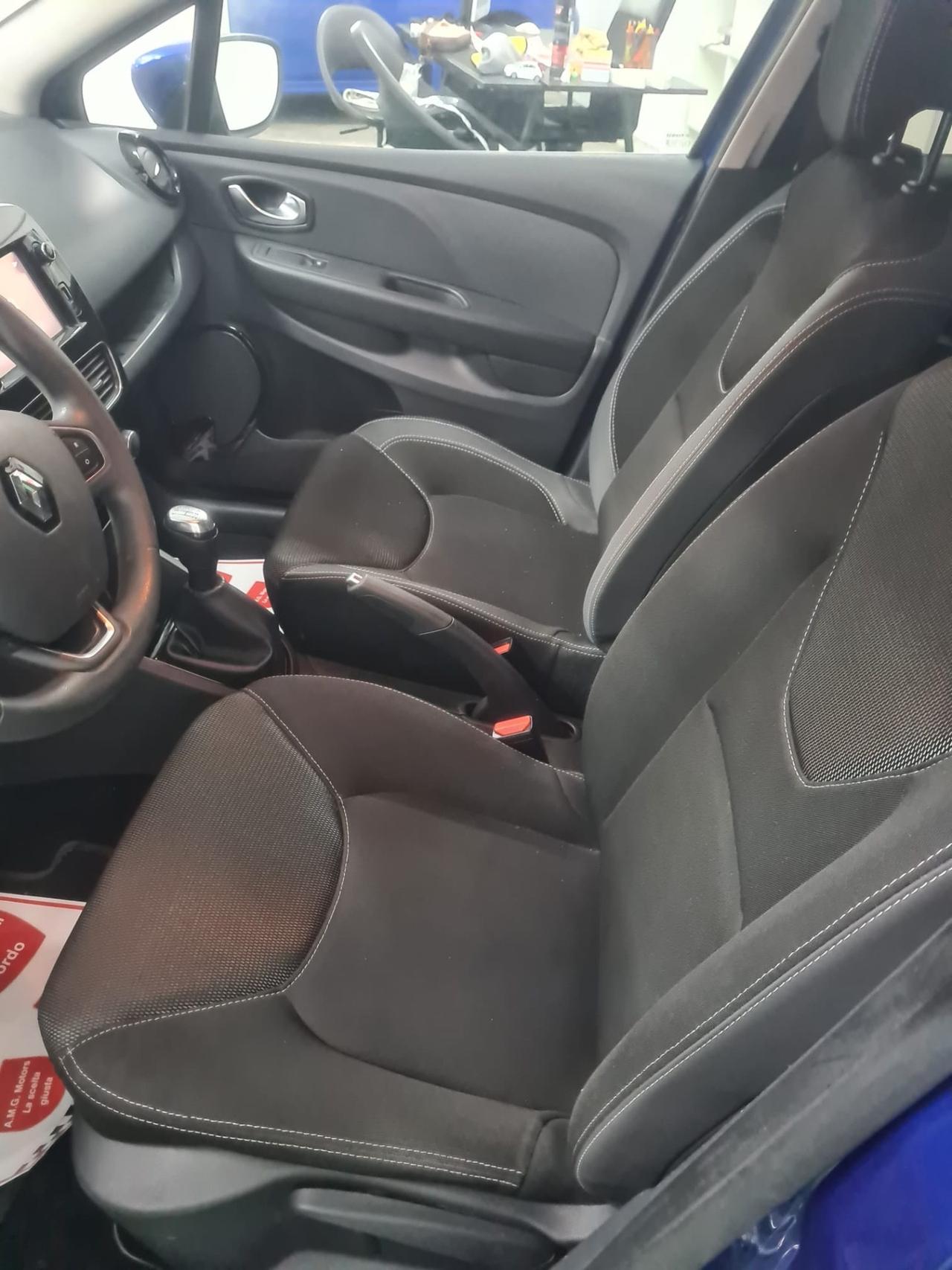 Renault Clio dCi 8V 75 CV 5 porte Moschino Intens