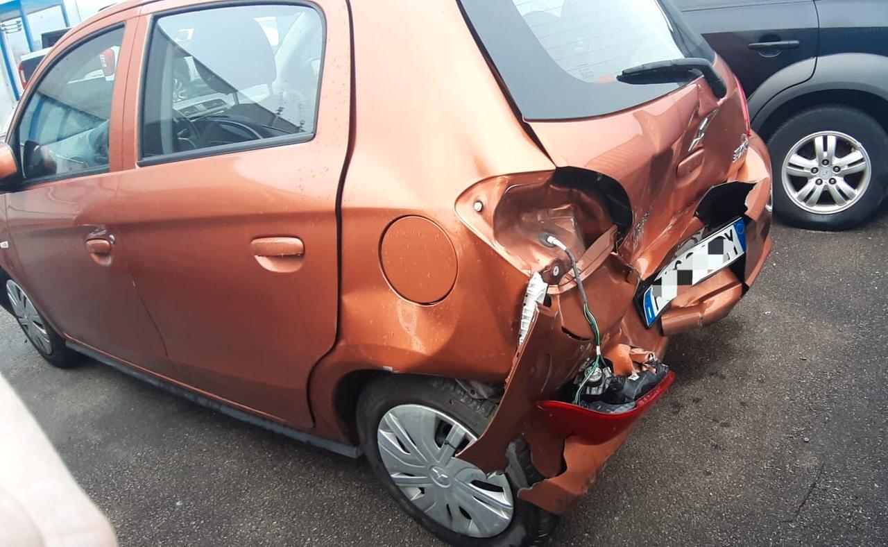 Mitsubishi Space Star 1.0 Invite INCIDENTATA