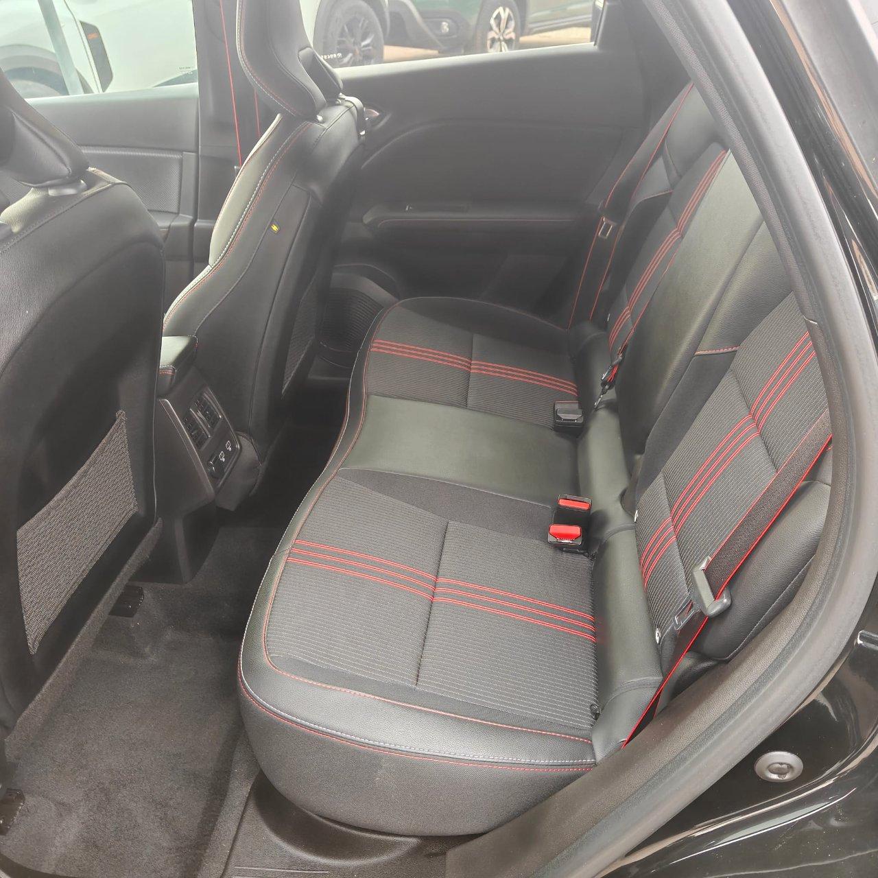 Renault Captur 1.6 E-Tech hybrid RS Line 145cv auto