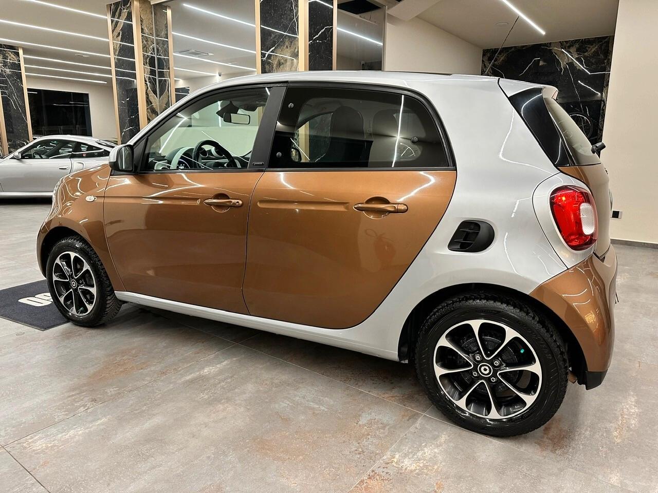 Smart ForFour 1.0 Youngster 71 CV 2015