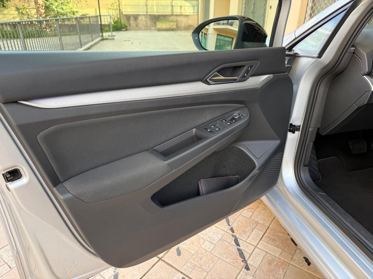 Volkswagen Golf 2.0 TDI 150 CV DSG SCR Style