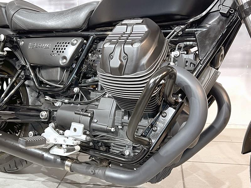 Moto Guzzi V9 Bobber