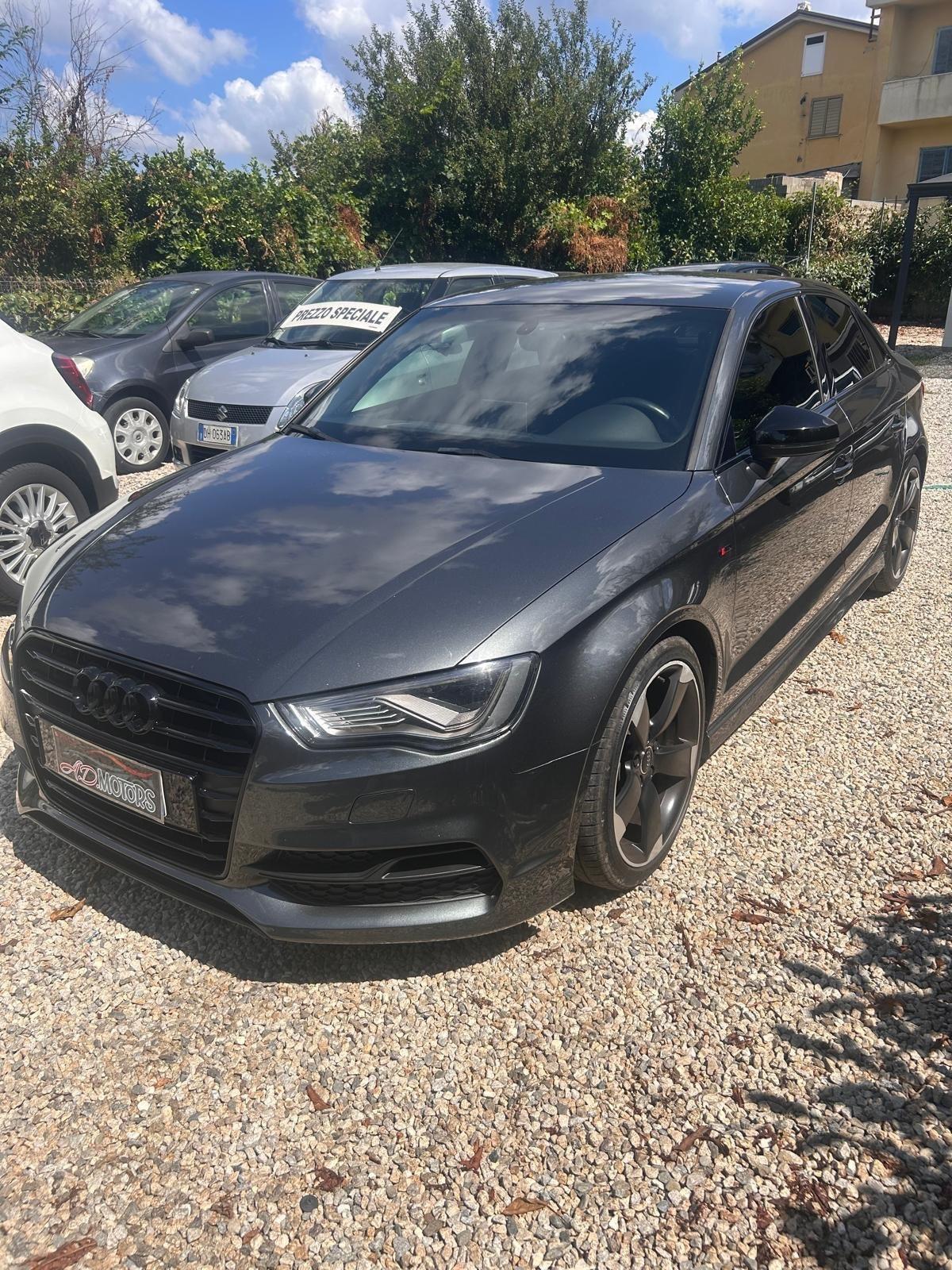 Audi A3 Sedan 2.0 TDI S tronic S-LINE Attraction