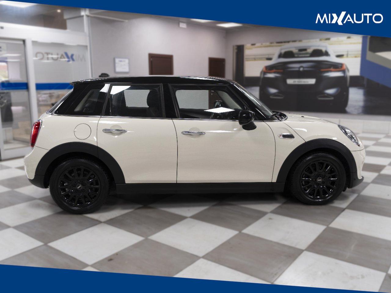 MINI Cooper 1.5 Hype 5 Porte Auto