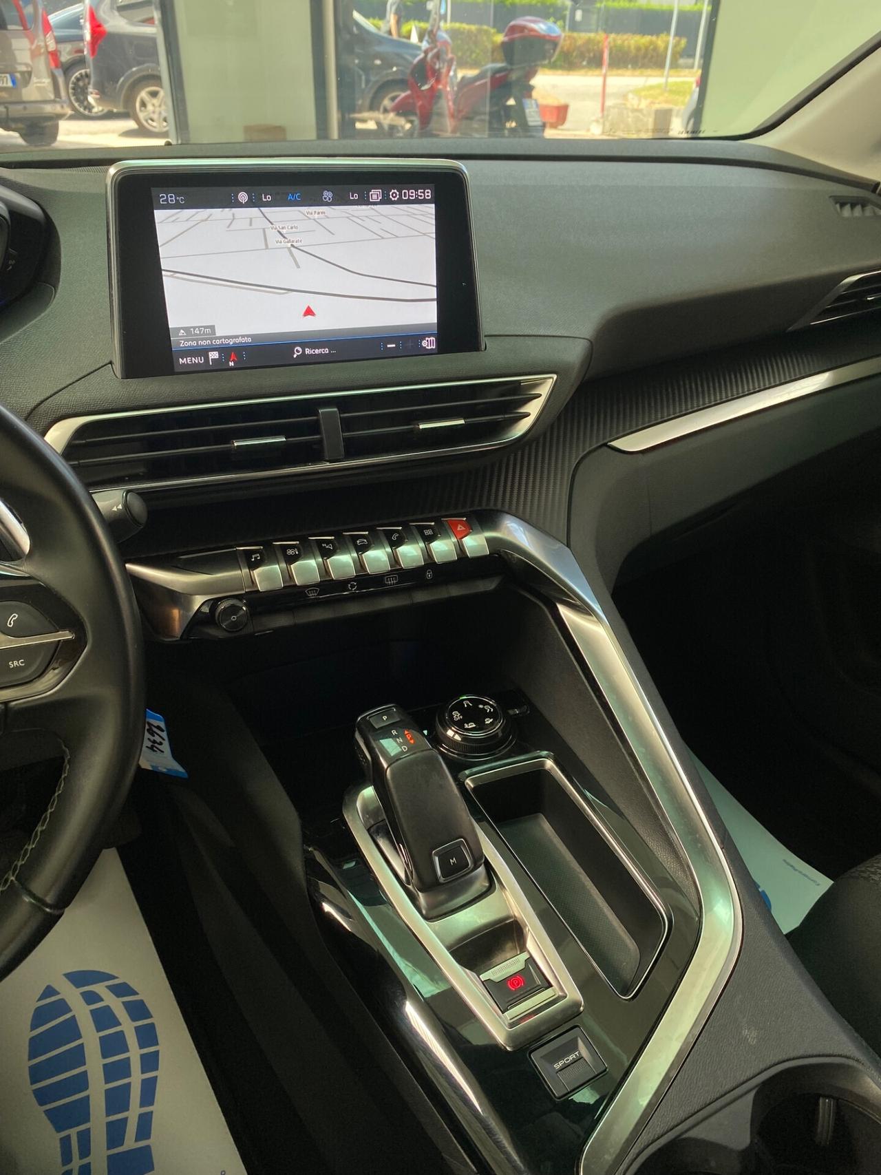 Peugeot 3008 BlueHDi 130 S&S EAT8 Business