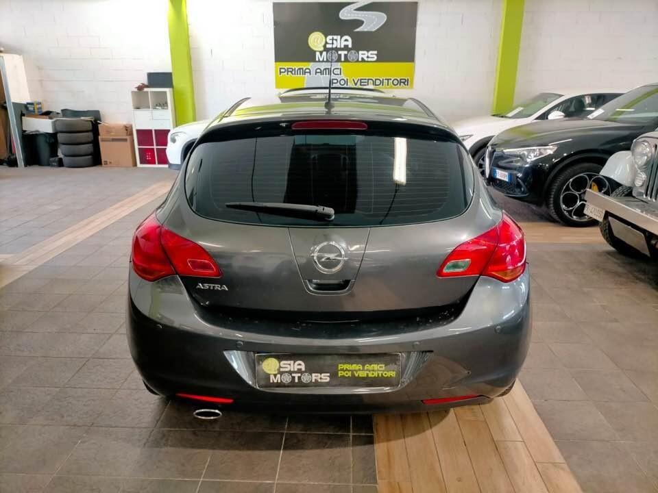 OPEL ASTRA 1.6 Cosmo