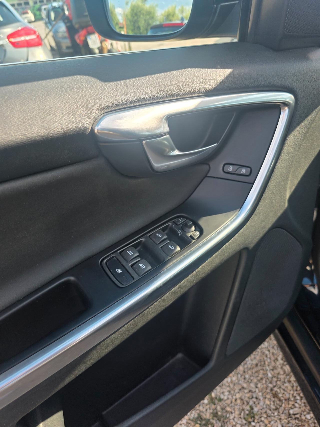 Volvo XC 60 XC60 D4 Geartronic Momentum