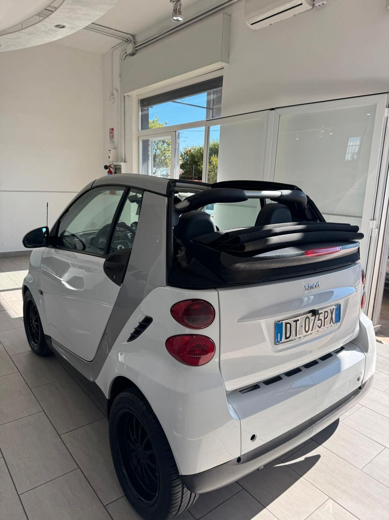 Smart ForTwo 1000 62 kW cabrio passion
