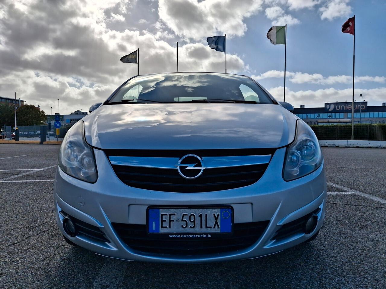 OPEL CORSA 1.2 Benzina Sport-OK NEOPATENTATI-