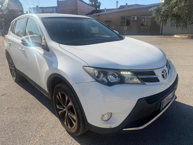 TOYOTA RAV 4 MY23 RAV4 2.0 D-4D 2WD Style senza lavoro da fare