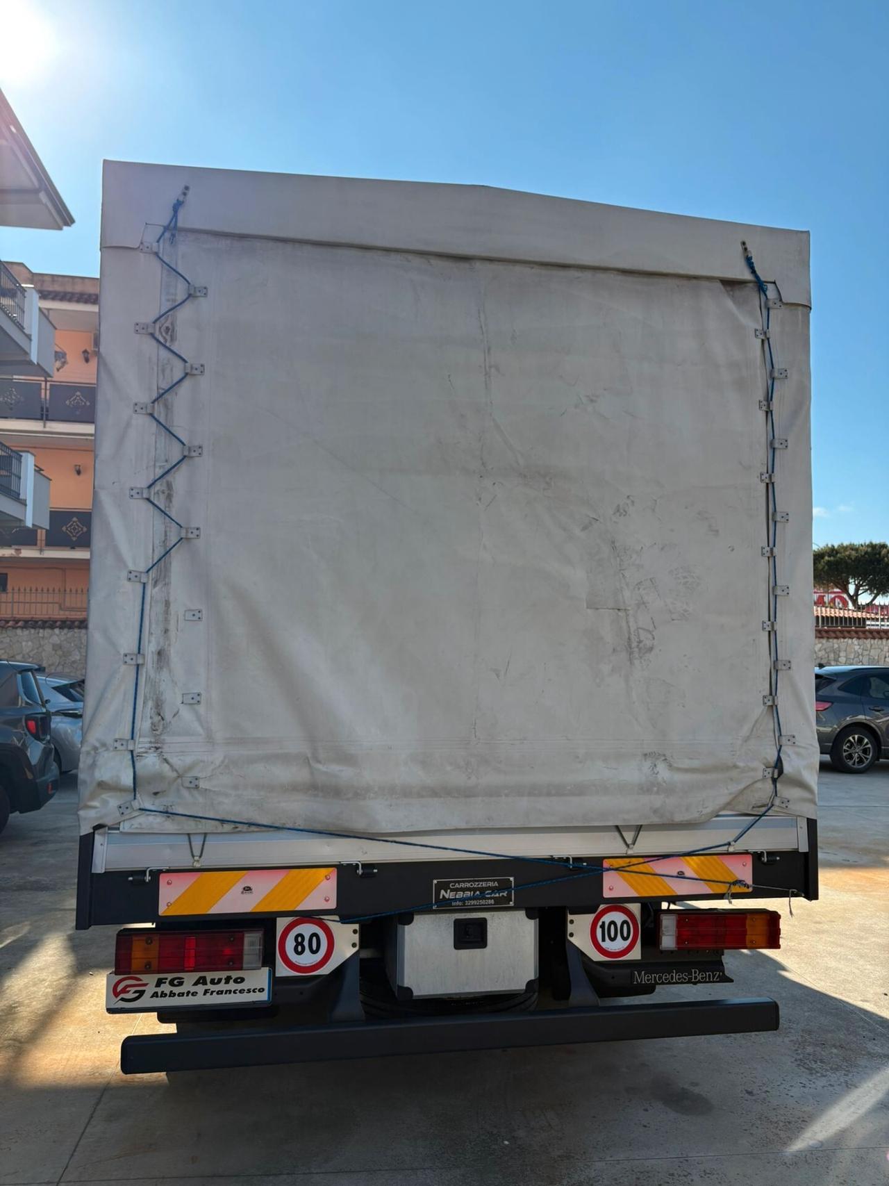 Mercedes Benz ATEGO 818 telonato 2014 130.000km