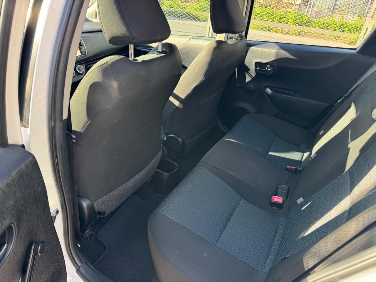 Toyota Yaris 1.0 5 porte Lounge NEOPATENTATI