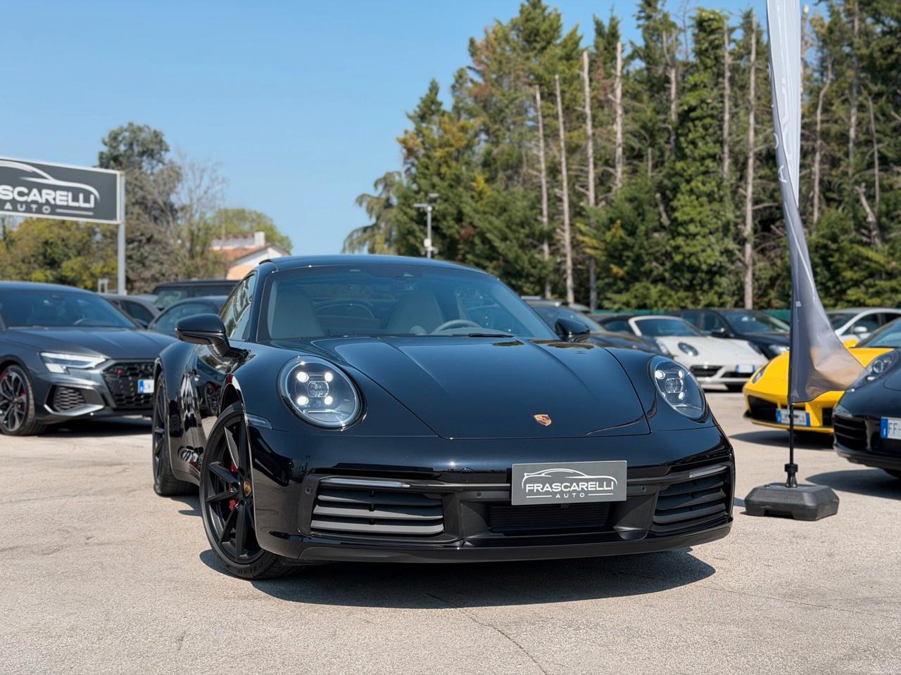 Porsche 911 Carrera 4S/tetto/scarico/led/pelle/full
