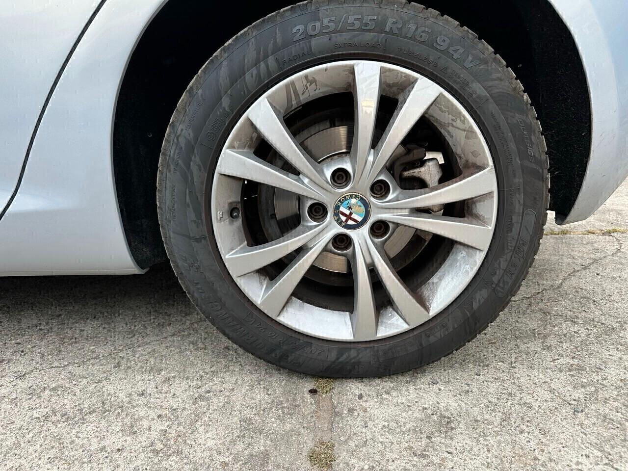 Alfa Romeo Giulietta 1.6 JTDm-2 105 CV Distinctive