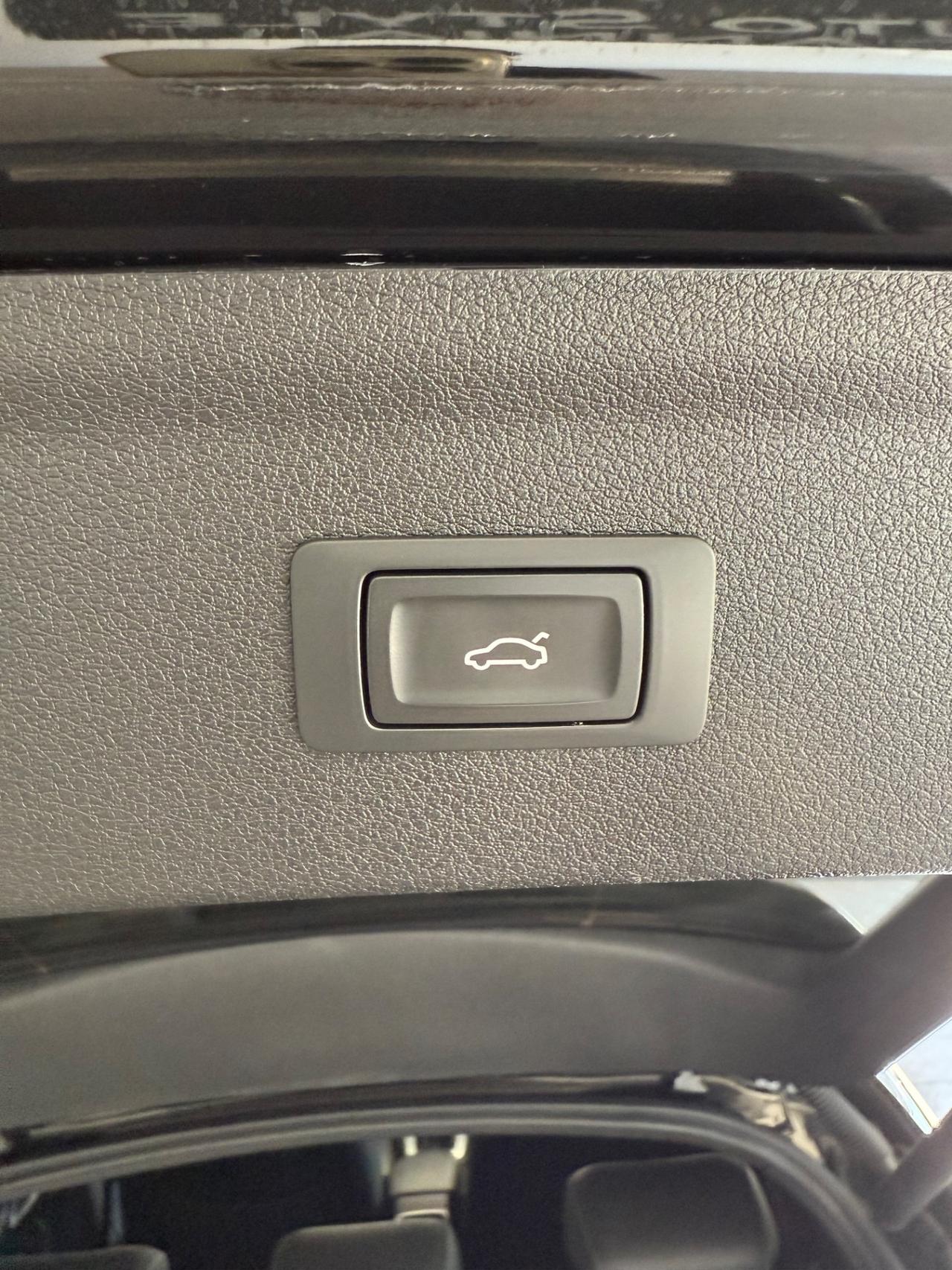 Audi Q3 2.0 TDI 150 CV quattro Sport