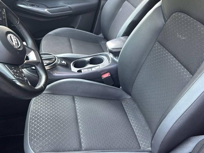 Nissan Juke 1.6 HEV N-Connecta Auto