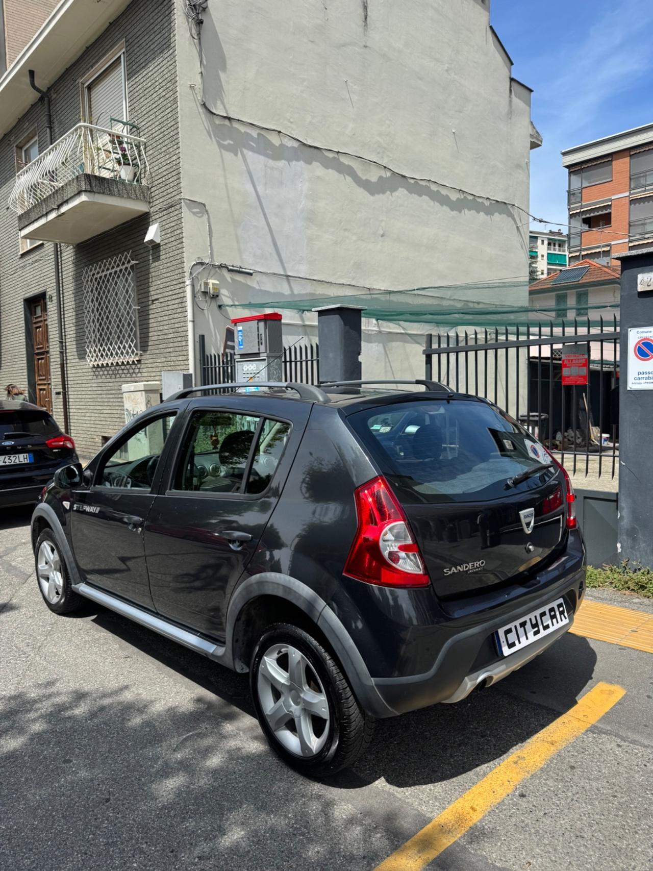Dacia Sandero Stepway 1.6 90CV benz