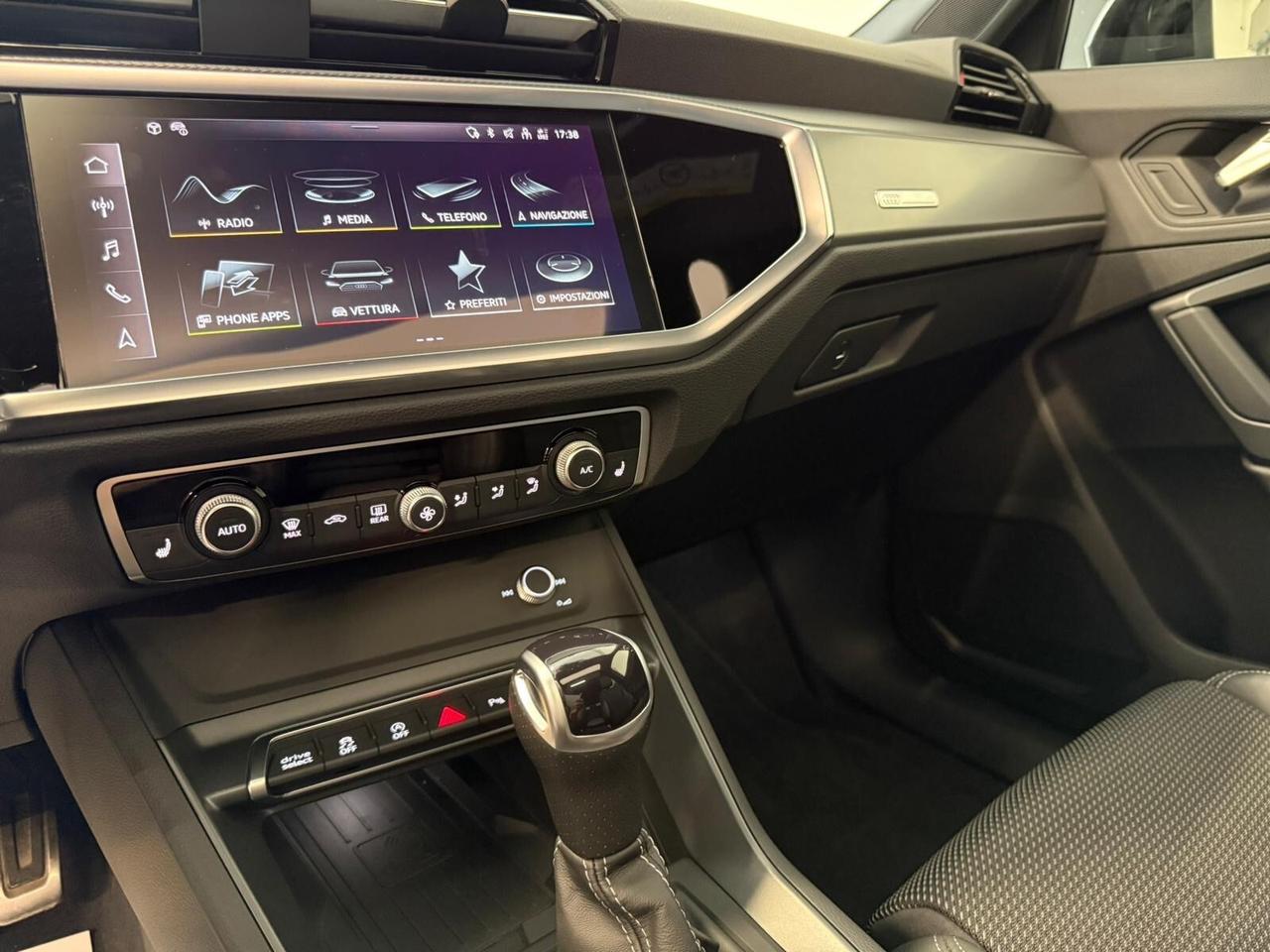 Audi Q3 35 TFSI S tronic S line edition TETTO