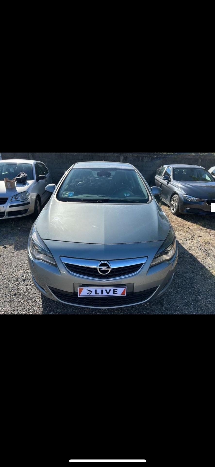 Opel Astra Cosmo 1.7 ECOTEC CDTI 110cv