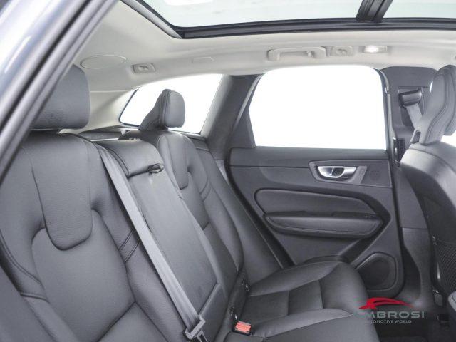 VOLVO XC60 B4 (d) AWD automatico Plus Dark- AUTOCARRO N1