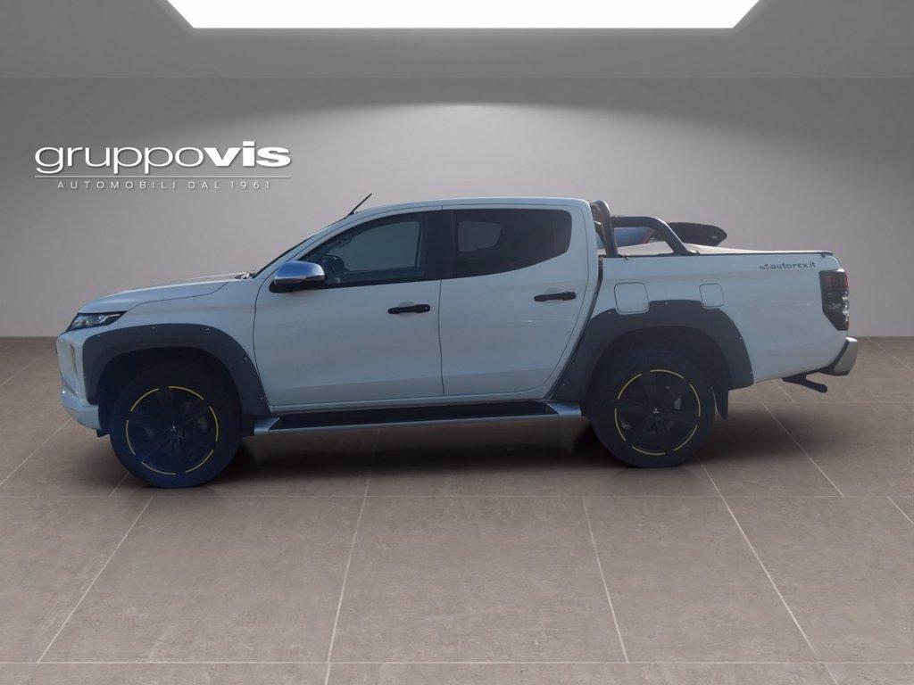 MITSUBISHI L200 d.cab 2.3d Diamond Pack 1 Intouch 4wd 150cv auto del 2022