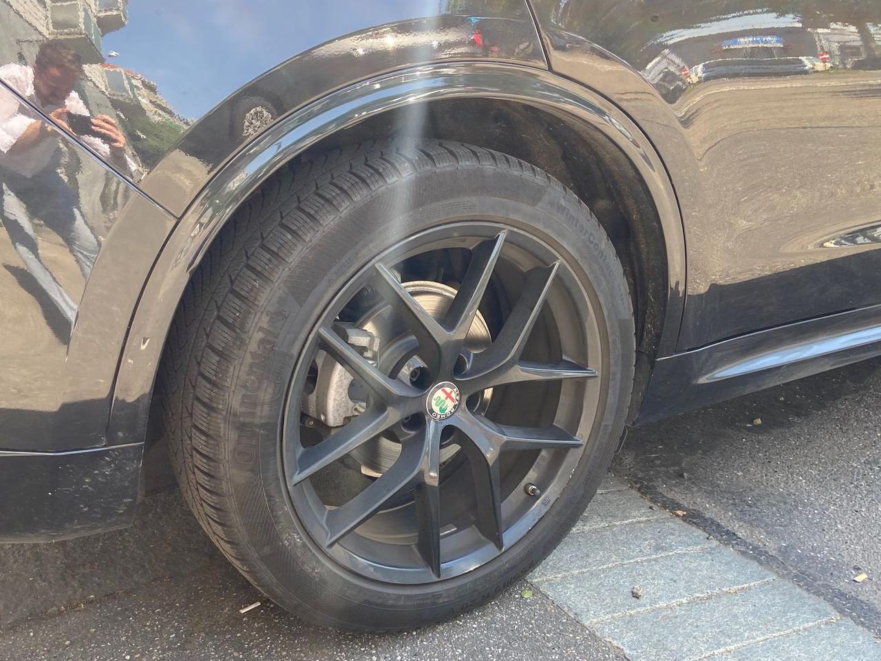 Alfa Romeo Stelvio Executive 2.2 #11022