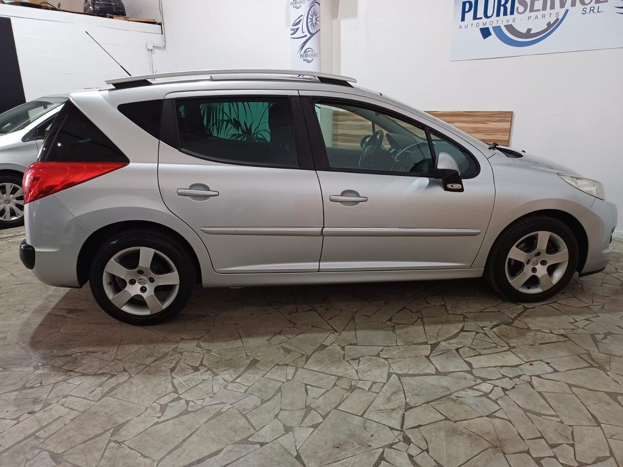 Peugeot 207 SW 1.6 HDi TETTO PANORAMICO - 2012