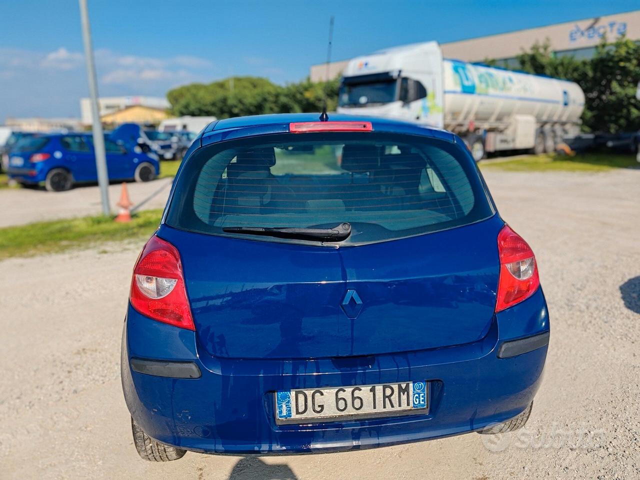 Renault Clio 1.2 16V 3 porte Dynamique