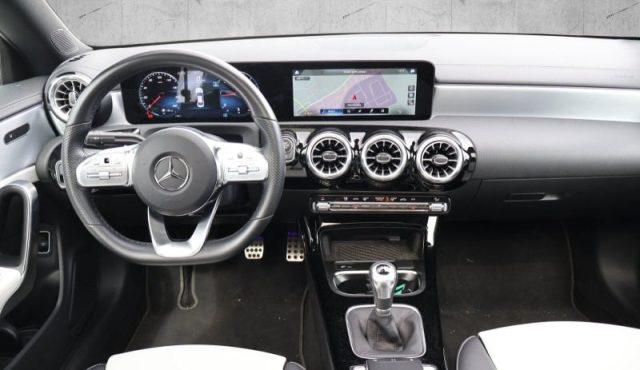 MERCEDES-BENZ CLA 200 d Premium