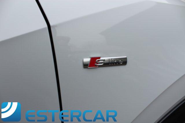 AUDI Q2 30 TDI Identity Black S LINE