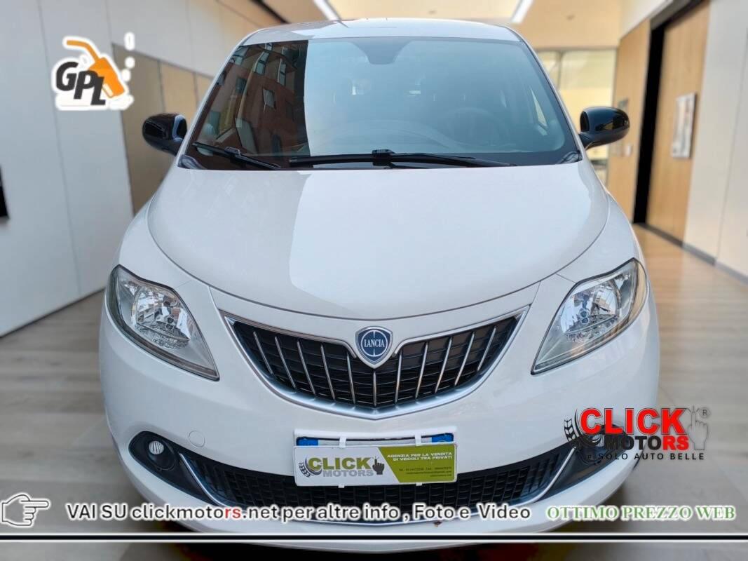 Lancia Ypsilon Ypsilon III 2013 1.2 8v Gold ecochic Gpl 69cv