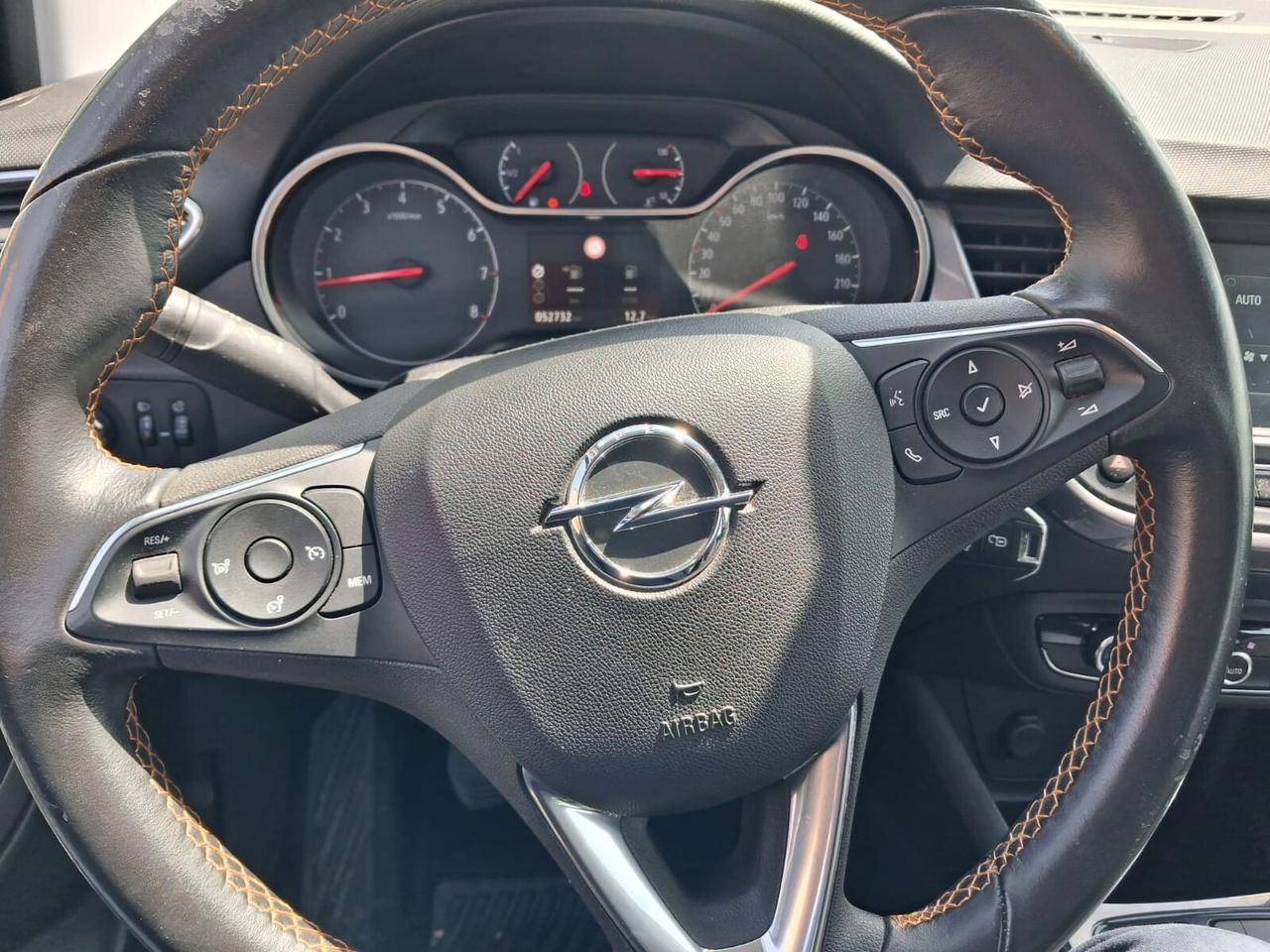 Opel Crossland X 1.2 INNOVATION