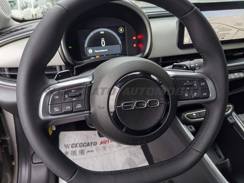 FIAT 600 600 1.2 hybrid La Prima II 110cv auto