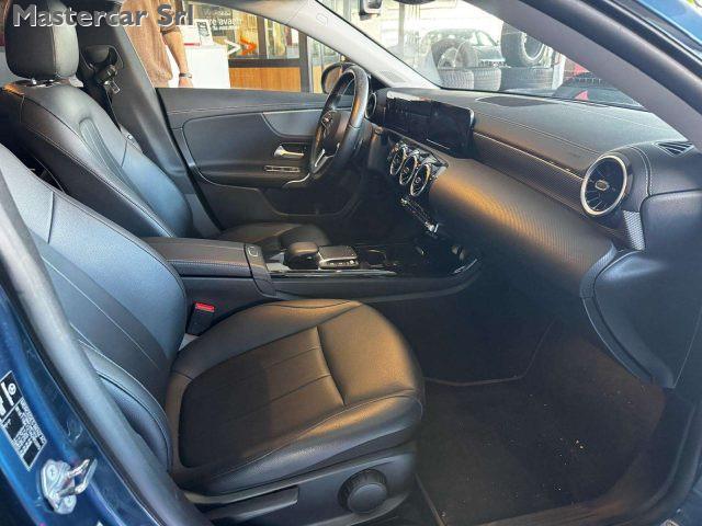 MERCEDES-BENZ CLA 200 Shooting Brake d Sport auto tg : GK808ZT