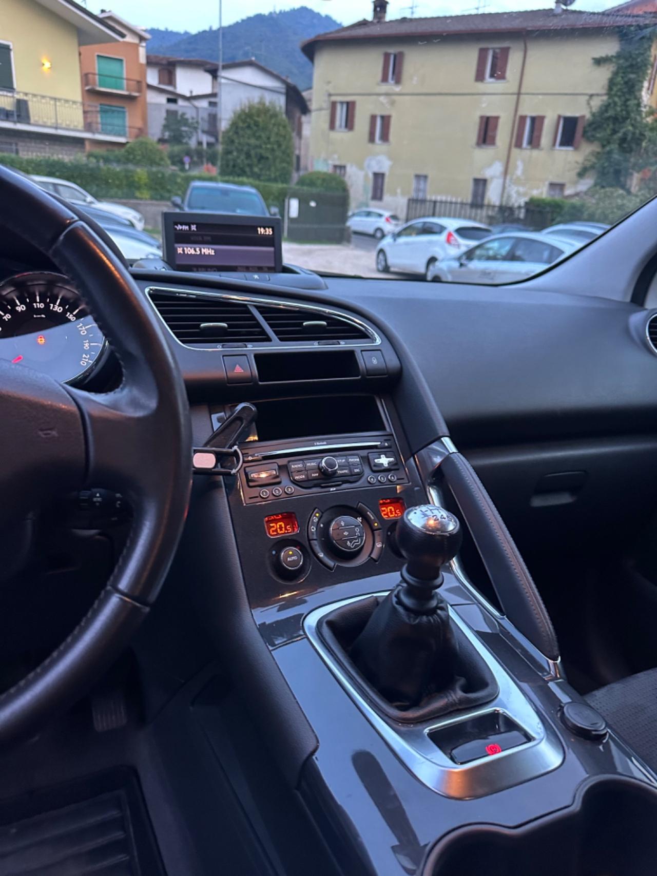 Peugeot 3008 1.6 HDi 112CV ALLURE KMCERT UNICOPR