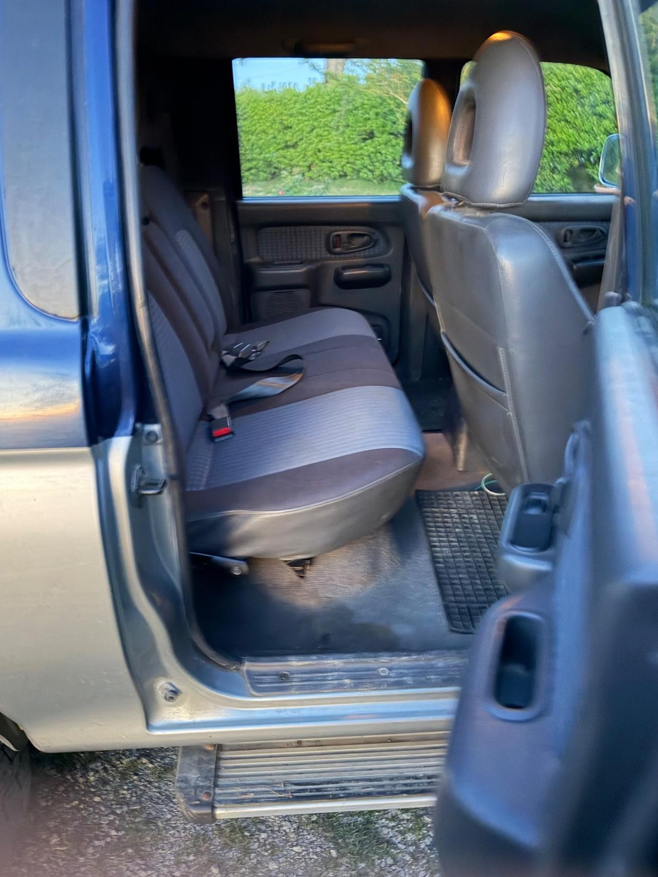 Mitsubishi L200 2.5 TDI 4WD Club Cab Pup. GLS Targ.