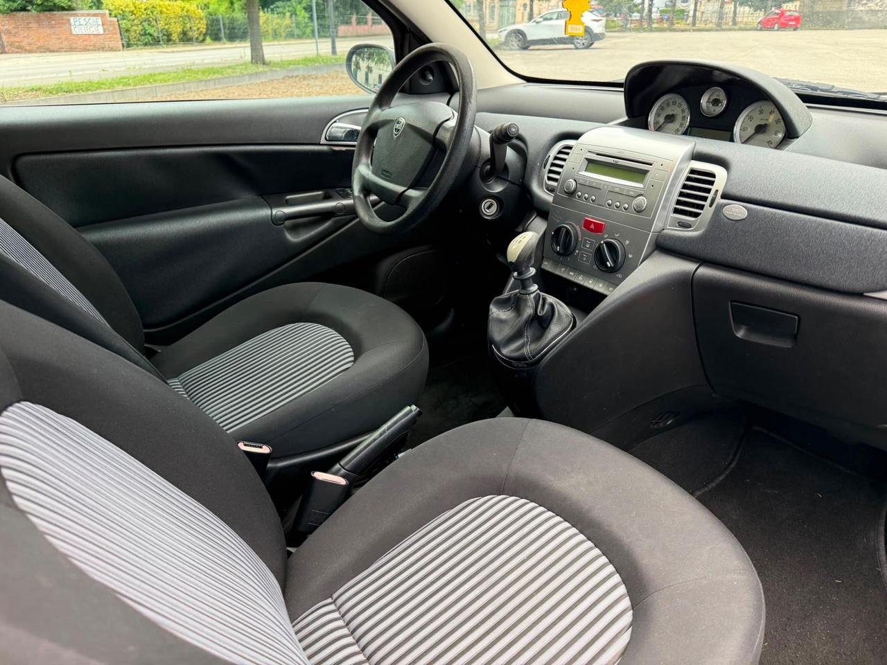 Lancia Ypsilon 1.2 Argento