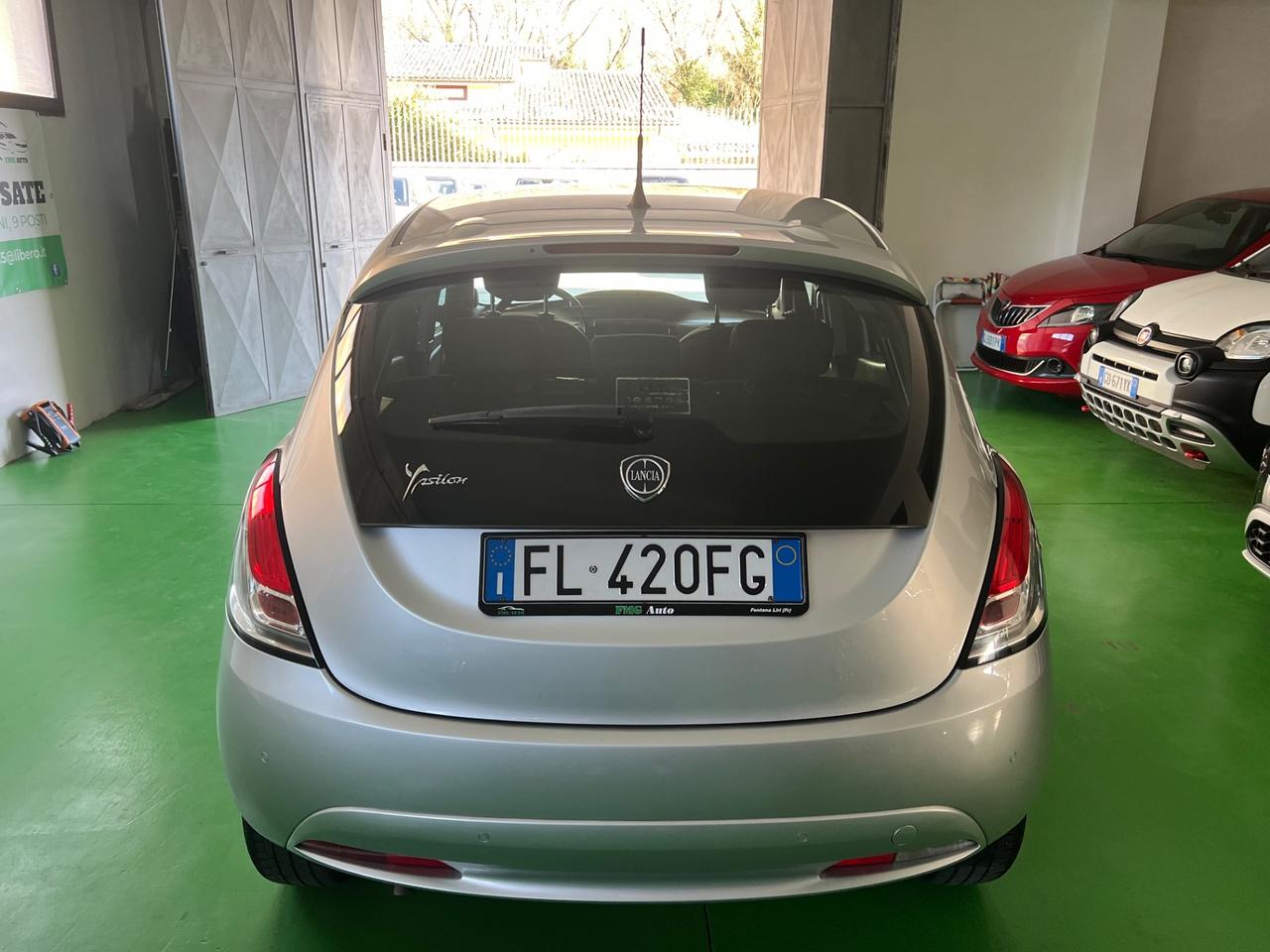 Lancia Ypsilon 1.2 69 CV 5 porte Silver