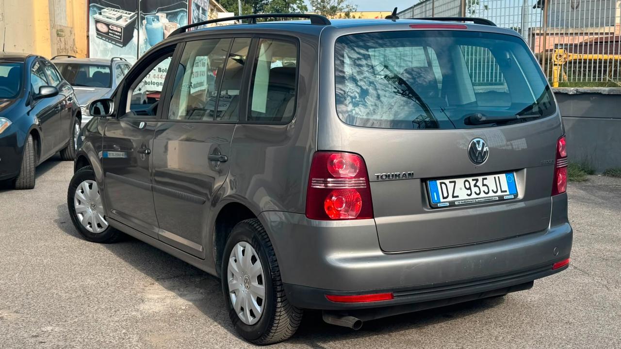 Volkswagen Touran 2.0 Highline Ecofuel