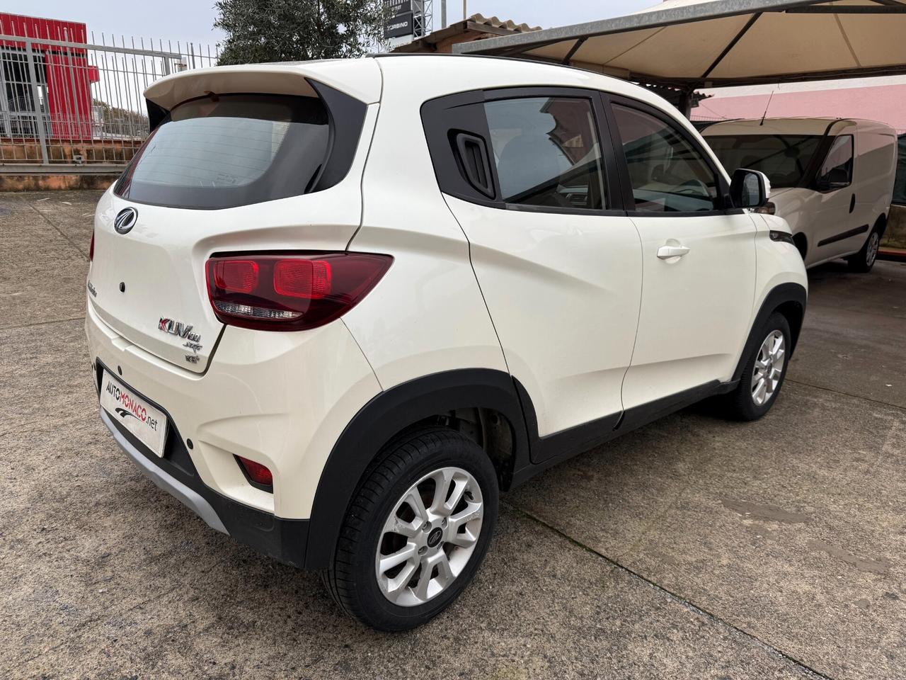 Mahindra KUV100 1.2 VVT K6