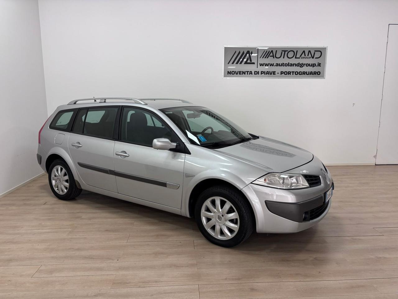 Renault Megane Mégane 1.6 16V Grandtour