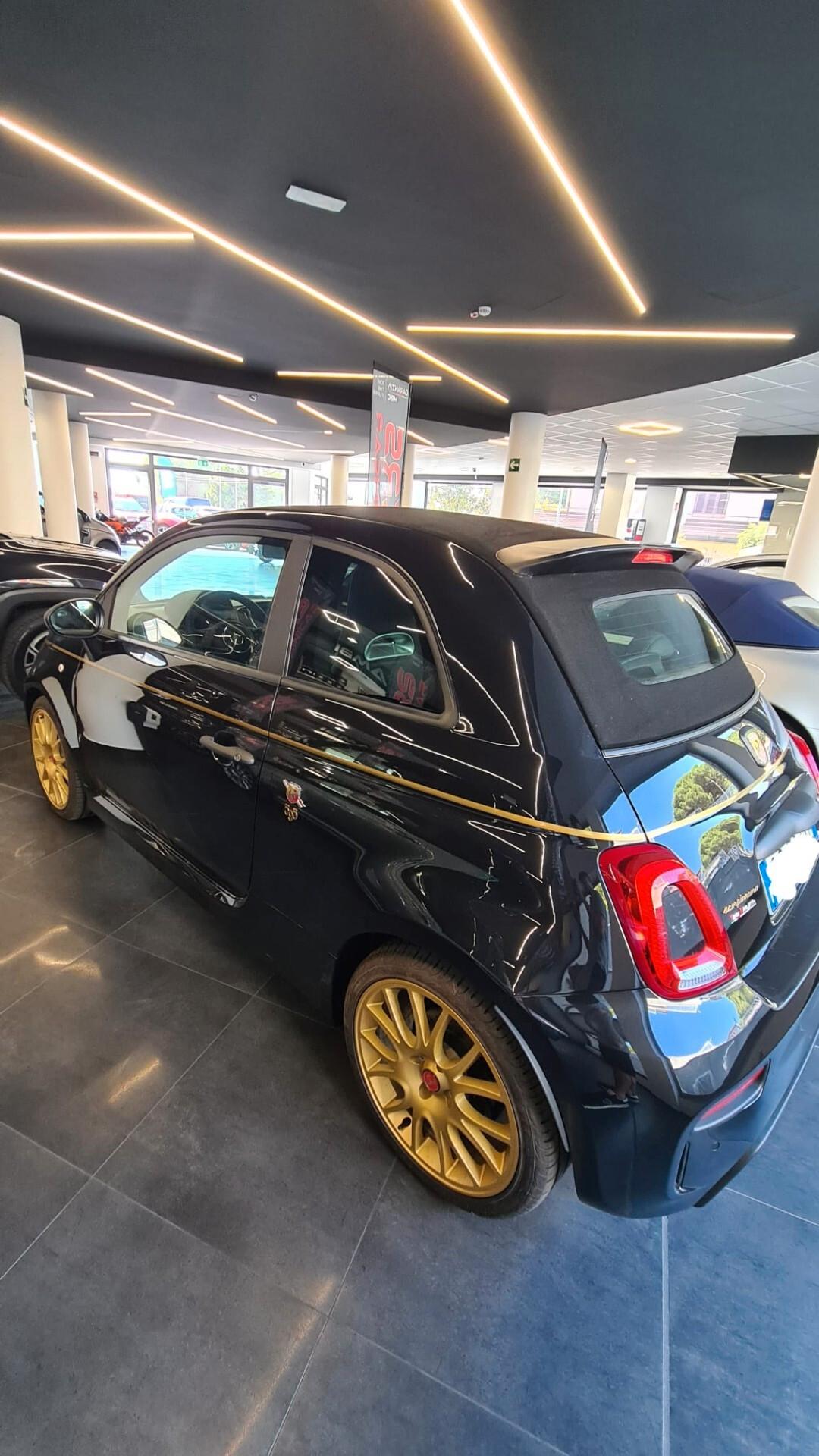 Abarth 595 C 1.4 Turbo T-Jet 165 CV Scorpioneoro