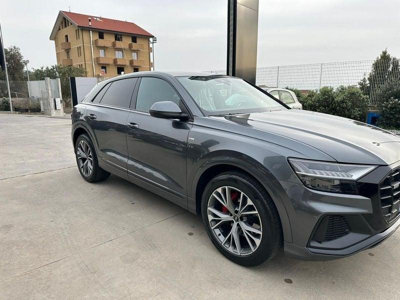 Audi Q8 50 TDI 286cv quattro tiptronic Sport