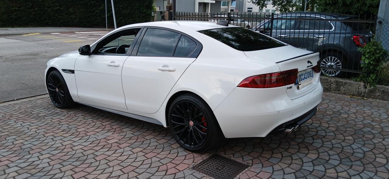 Jaguar XE 2.0 D 180 CV 4x4 AWD aut. R-Sport