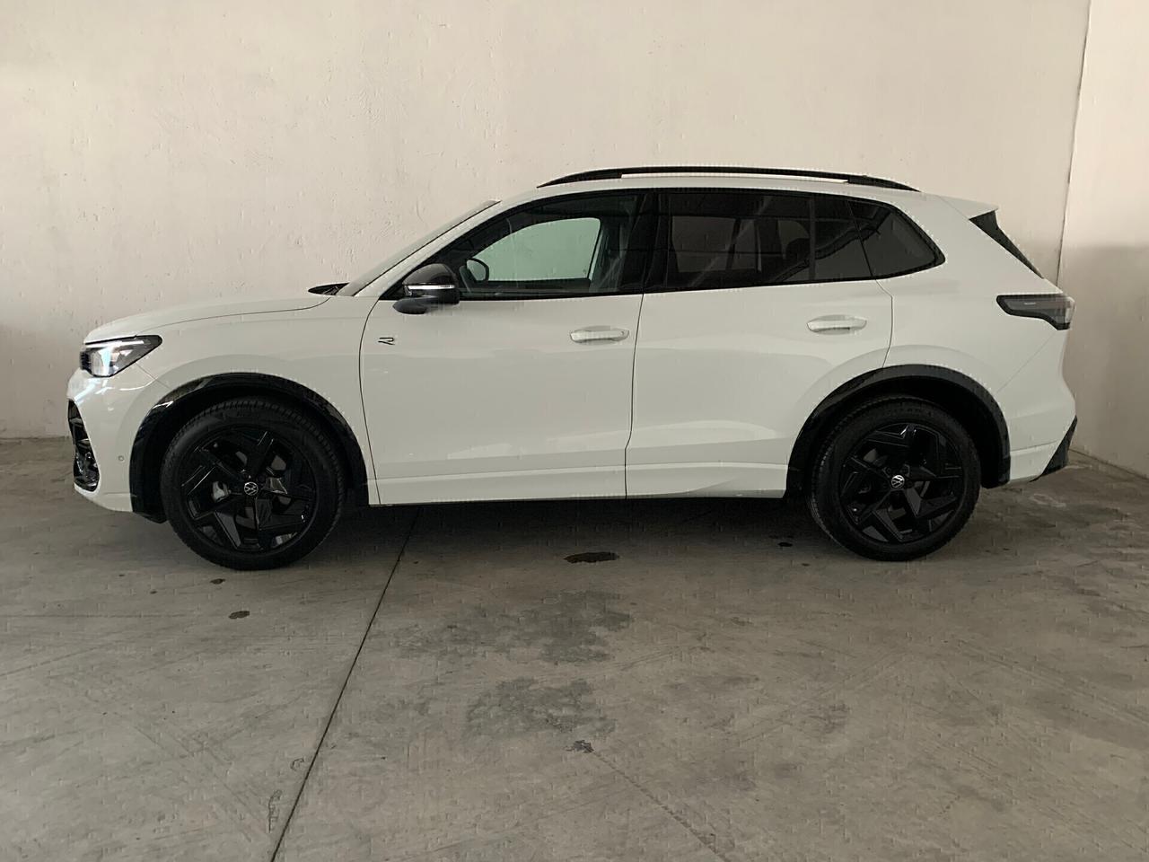 Tiguan eTSI 150 CV ACT DSG R-line GARANZIA 2028