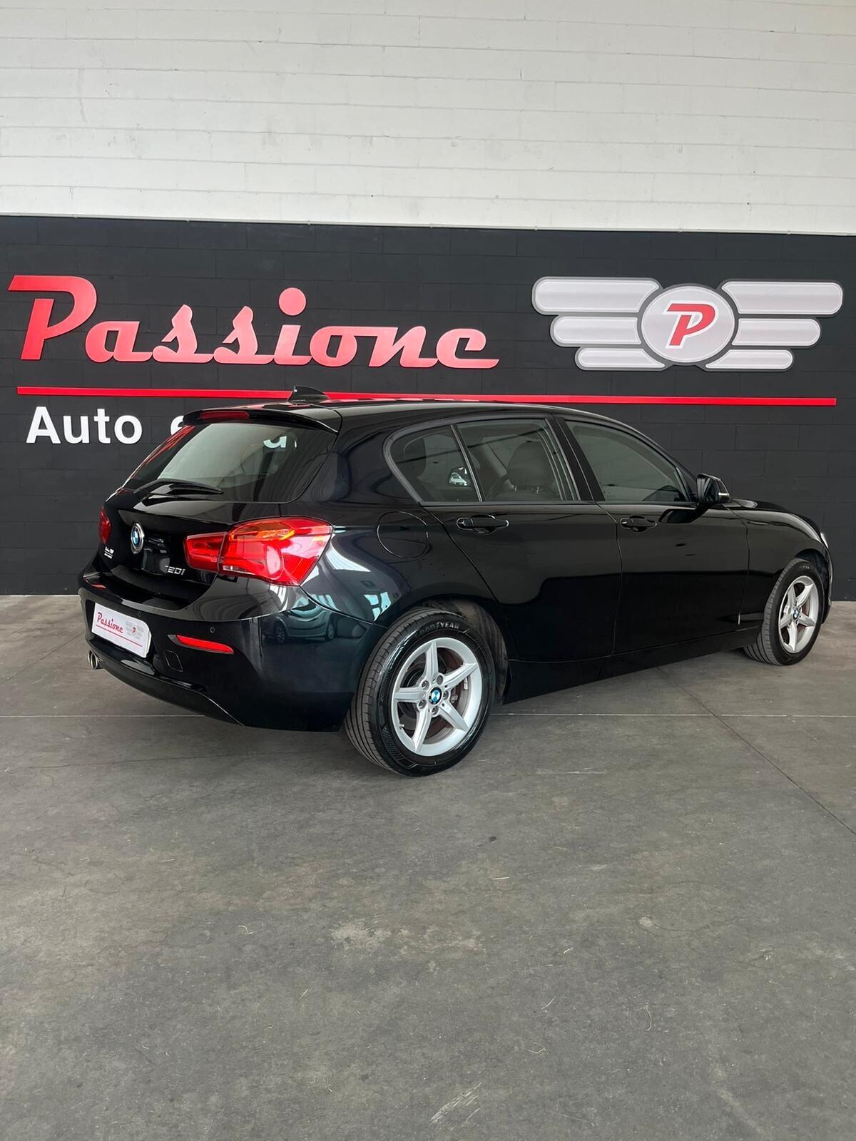 Bmw 120 120i 5p. Advantage