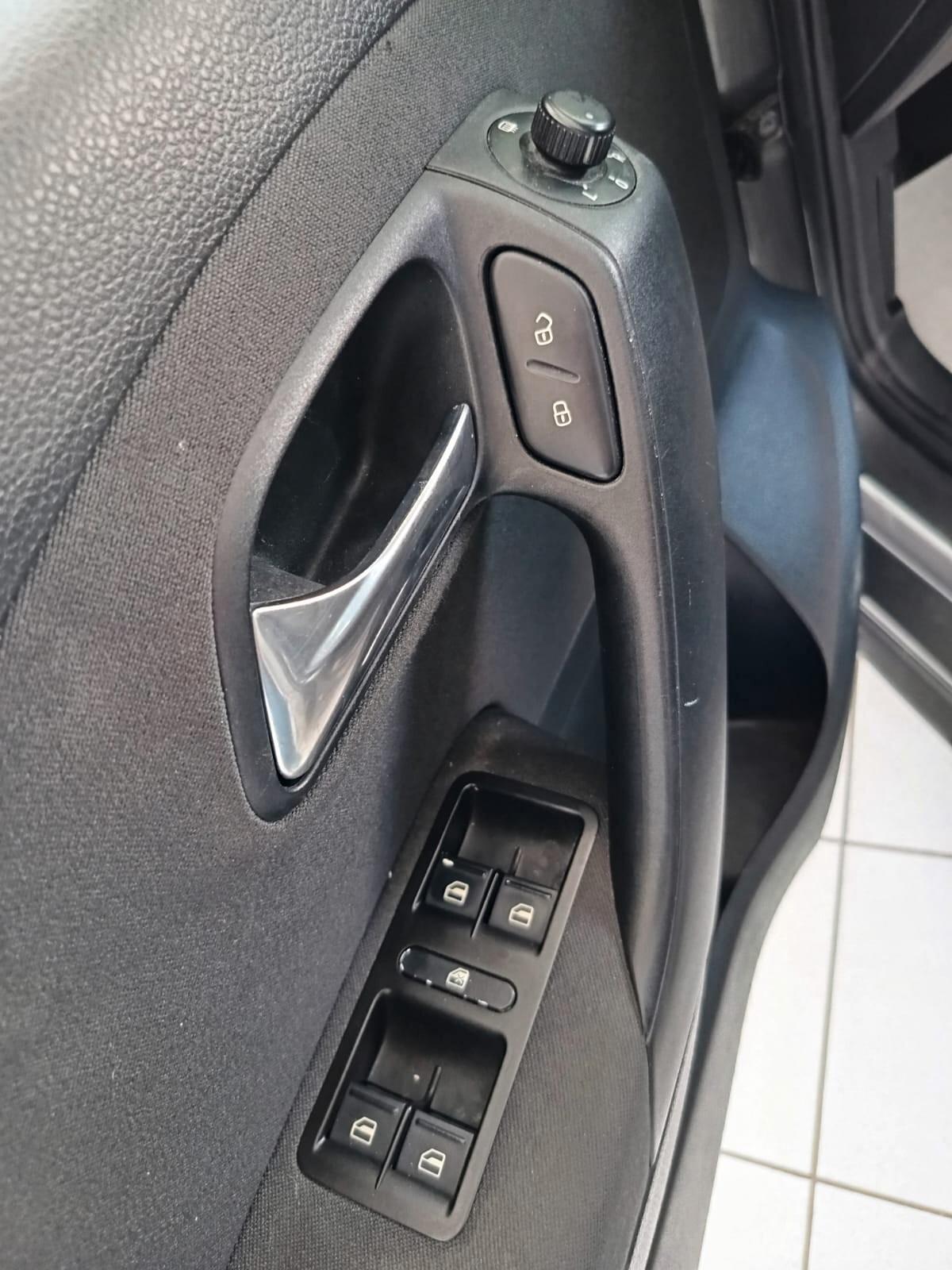 VW Polo 1.2B X NEOPATENTATI 2009